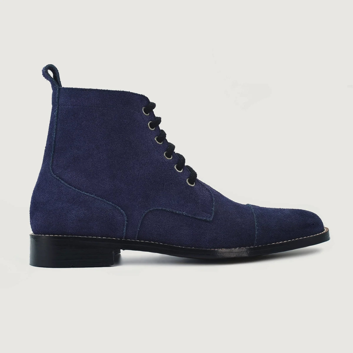 Midnight Blue Goatskin Suede Leather Boots - بناء غوديير ويلت المتين وتفاصيل مقدمة الحذاء