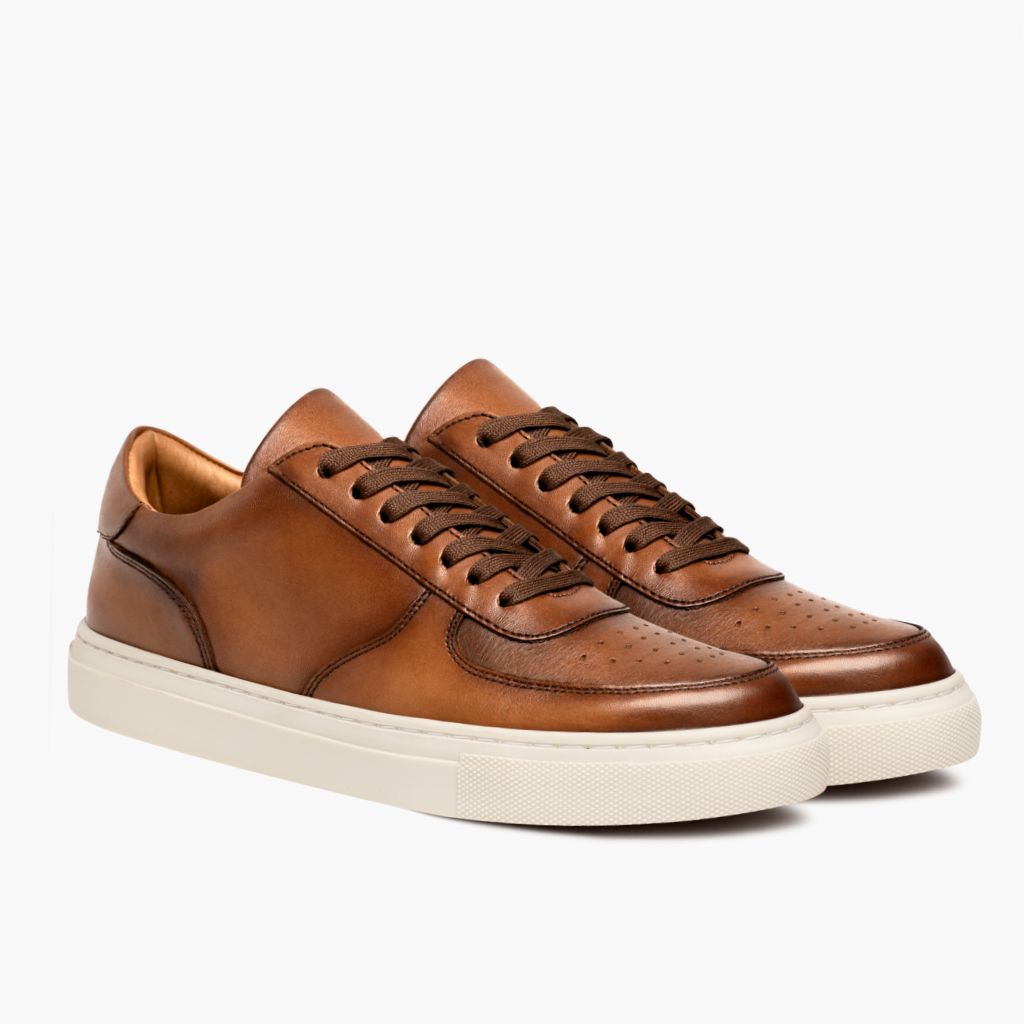 Court Toffee x Off-White سنيكرز جلدي كاجوال رجالي in White Full-Grain Leather - عرض جانبي | شراء أونلاين عبر المتجر الرسمي