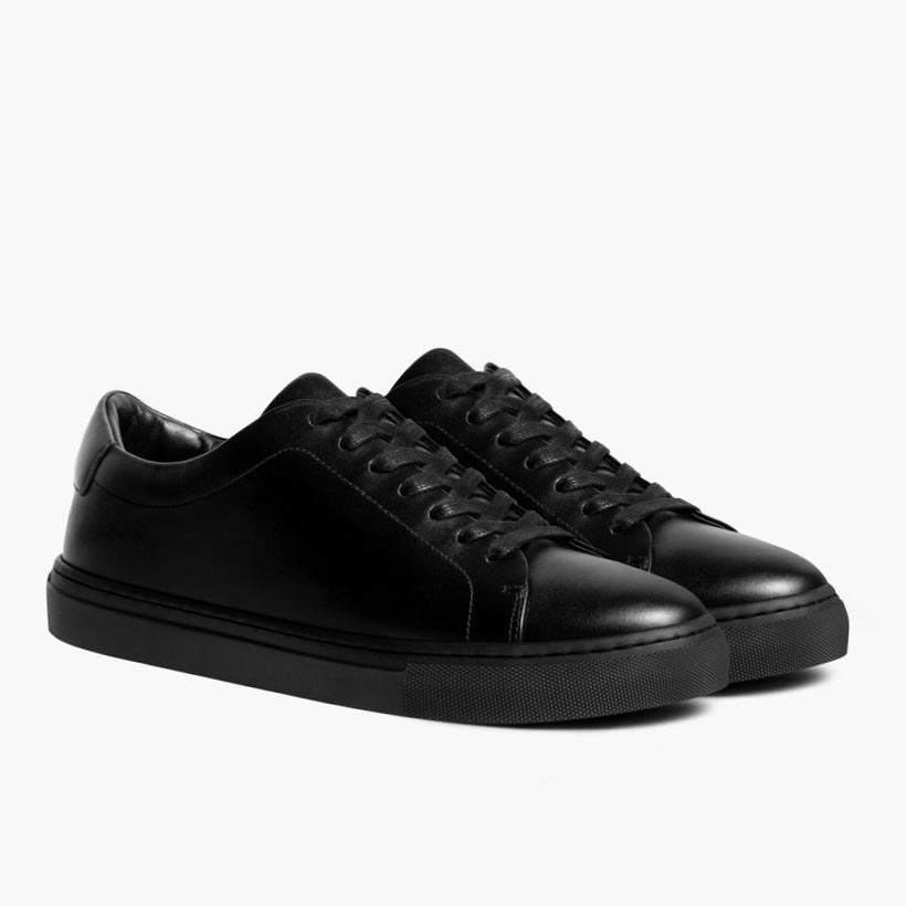 Encore Jet أسود Leather Sneakers نسائي
