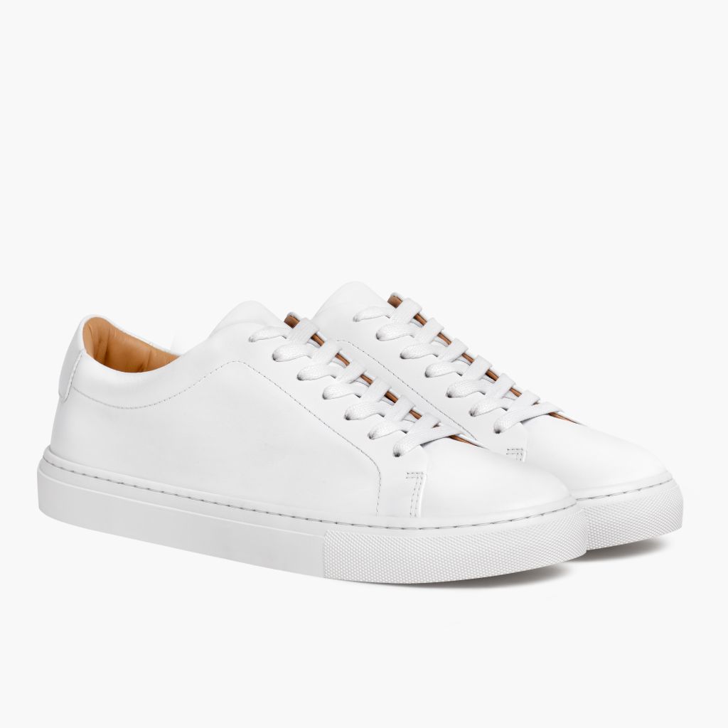 Encore White Leather Sneakers in White Full-Grain Leather - عرض جانبي | شراء أونلاين عبر المتجر الرسمي