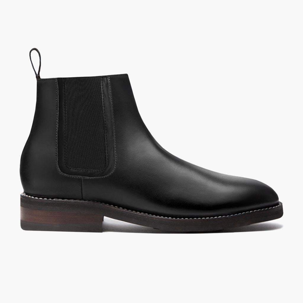 Black Full-Grain leather Boots - بناء غوديير ويلت المتين وتفاصيل مقدمة الحذاء