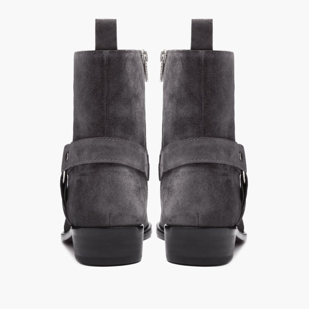 High-Traction Rubber Outsole & Lug Tread Pattern on Harness Grey Suede أحذية بوت جلدية رجالي