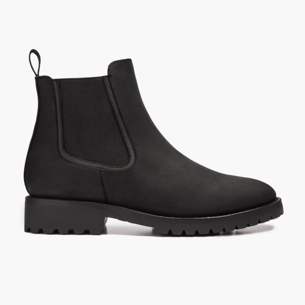 Black Full-Grain leather Boots - بناء غوديير ويلت المتين وتفاصيل مقدمة الحذاء