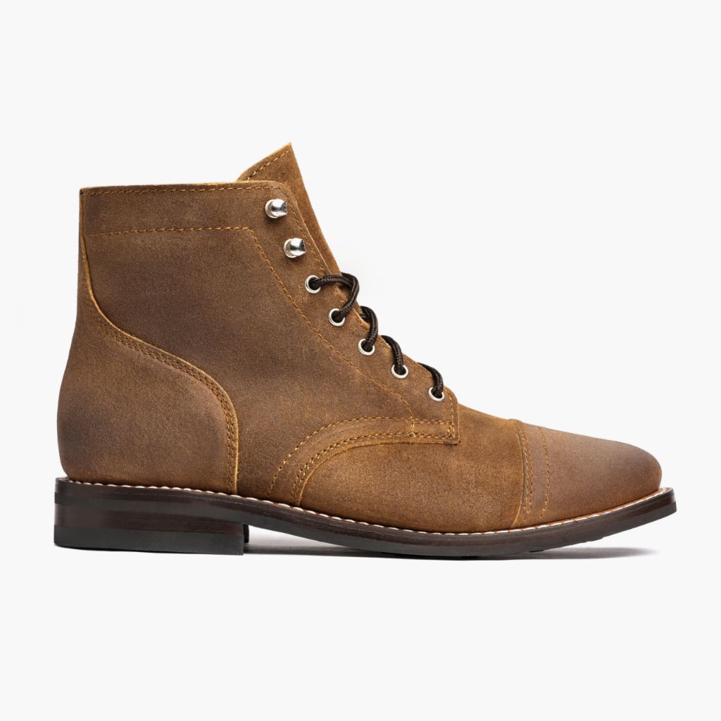 Classic Full-Grain leather Boots - بناء غوديير ويلت المتين وتفاصيل مقدمة الحذاء