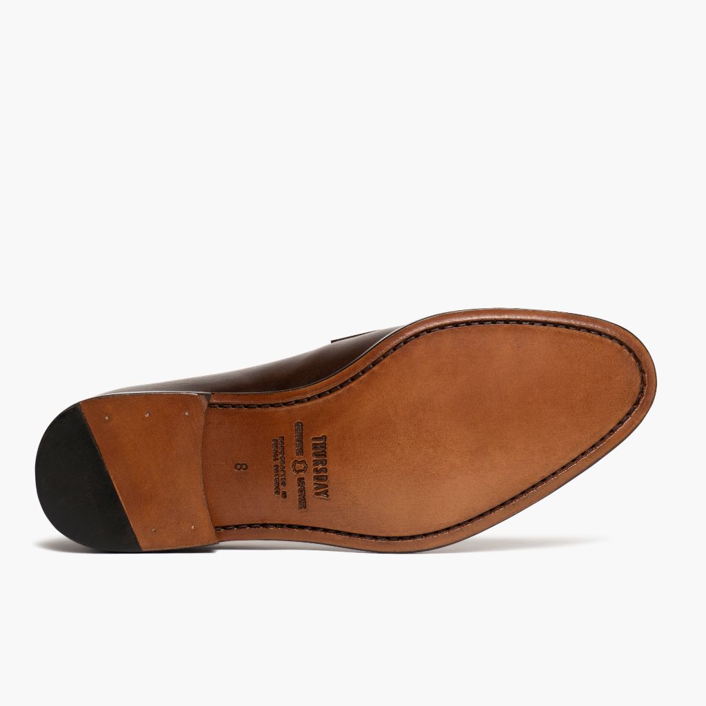 High-Traction Rubber Outsole & Lug Tread Pattern on Lincoln Rich Mahogany سنيكرز جلدي كاجوال رجالي