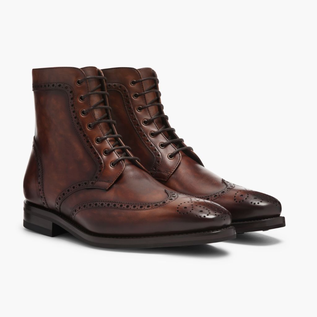 Wingtip Color #77 أحذية بوت جلدية رجالي For Men in Classic Full-Grain Leather - عرض جانبي | شراء أونلاين عبر المتجر الرسمي