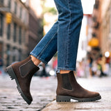 Authentic Full-Grain Leather Grain Depth & Pull-Up Patina Texture Detail