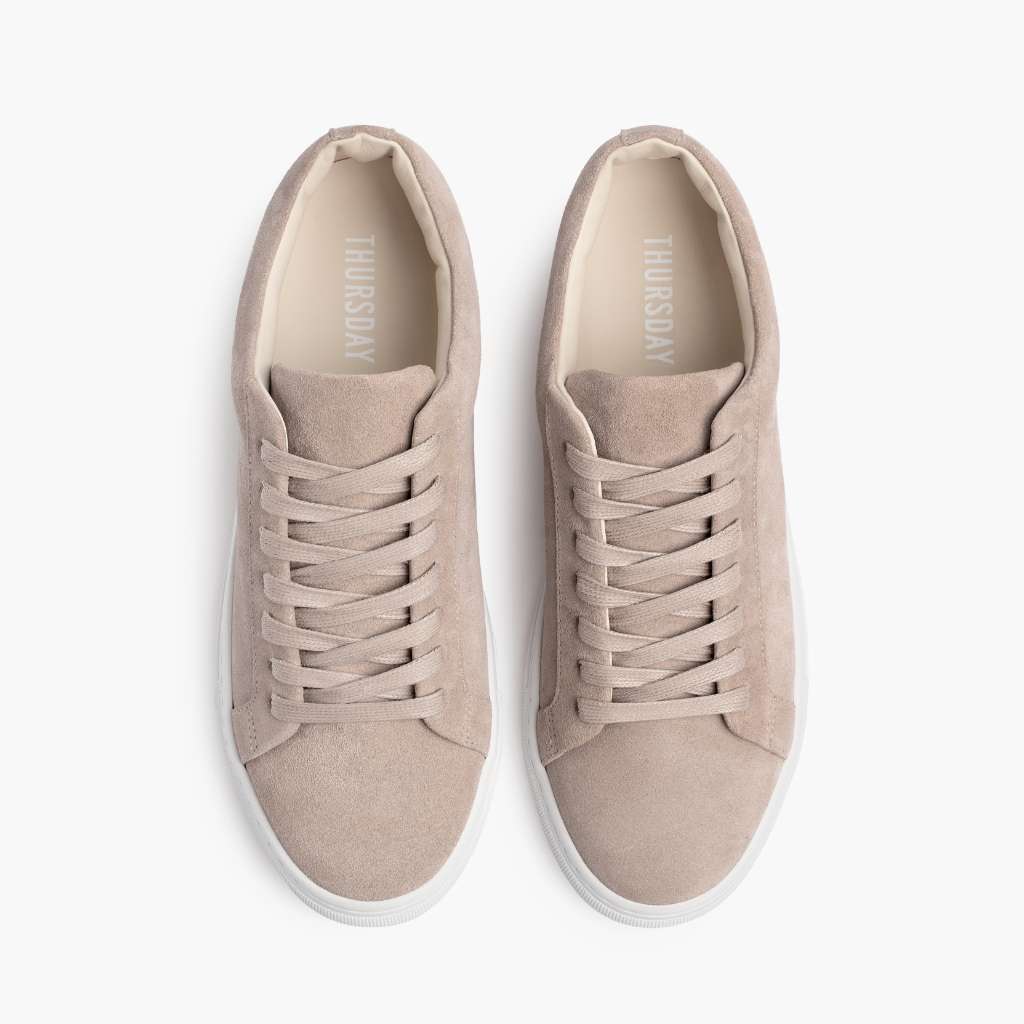 Premier Low Top Latte سنيكرز جلدي كاجوال نسائي - دعامة الكعب المقواة وتفاصيل الخياطة المزدوجة الدقيقة