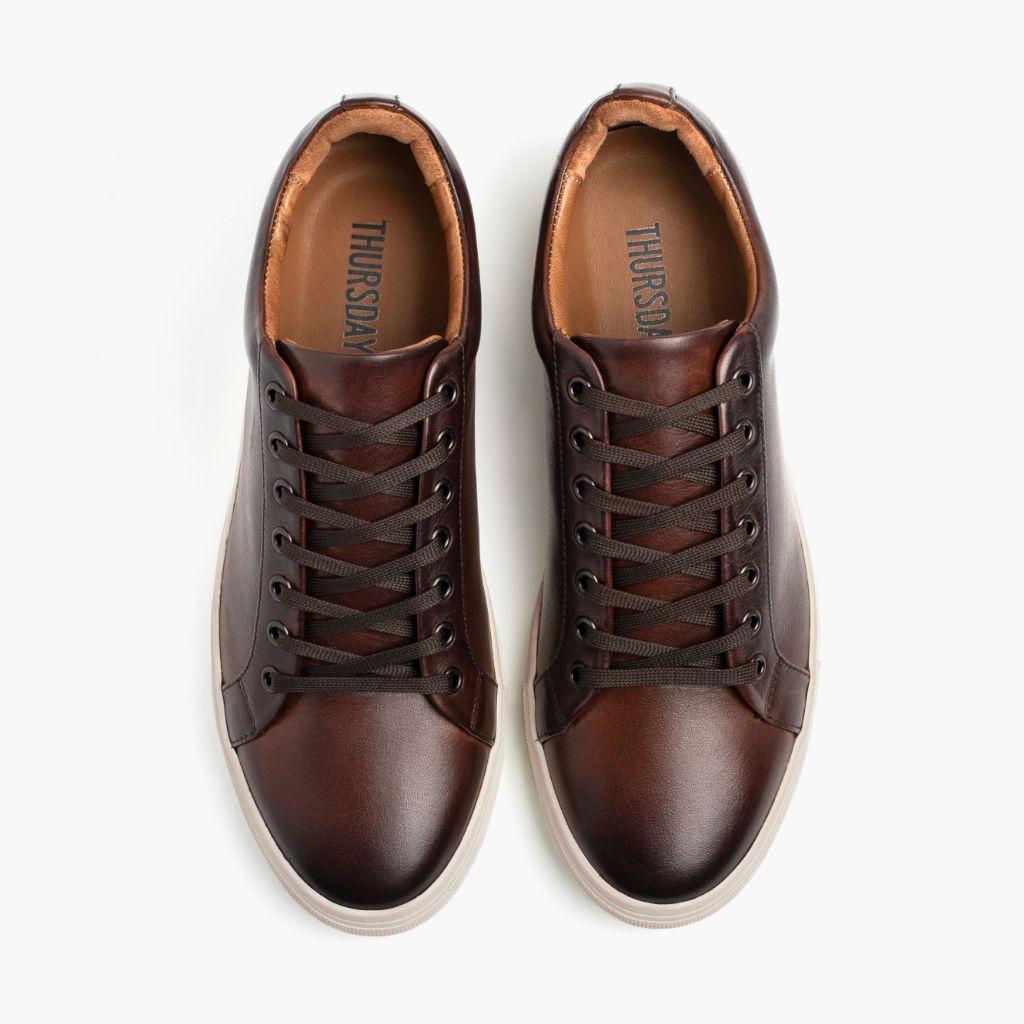Premier Low Top Coffee سنيكرز جلدي كاجوال رجالي For Men - دعامة الكعب المقواة وتفاصيل الخياطة المزدوجة الدقيقة