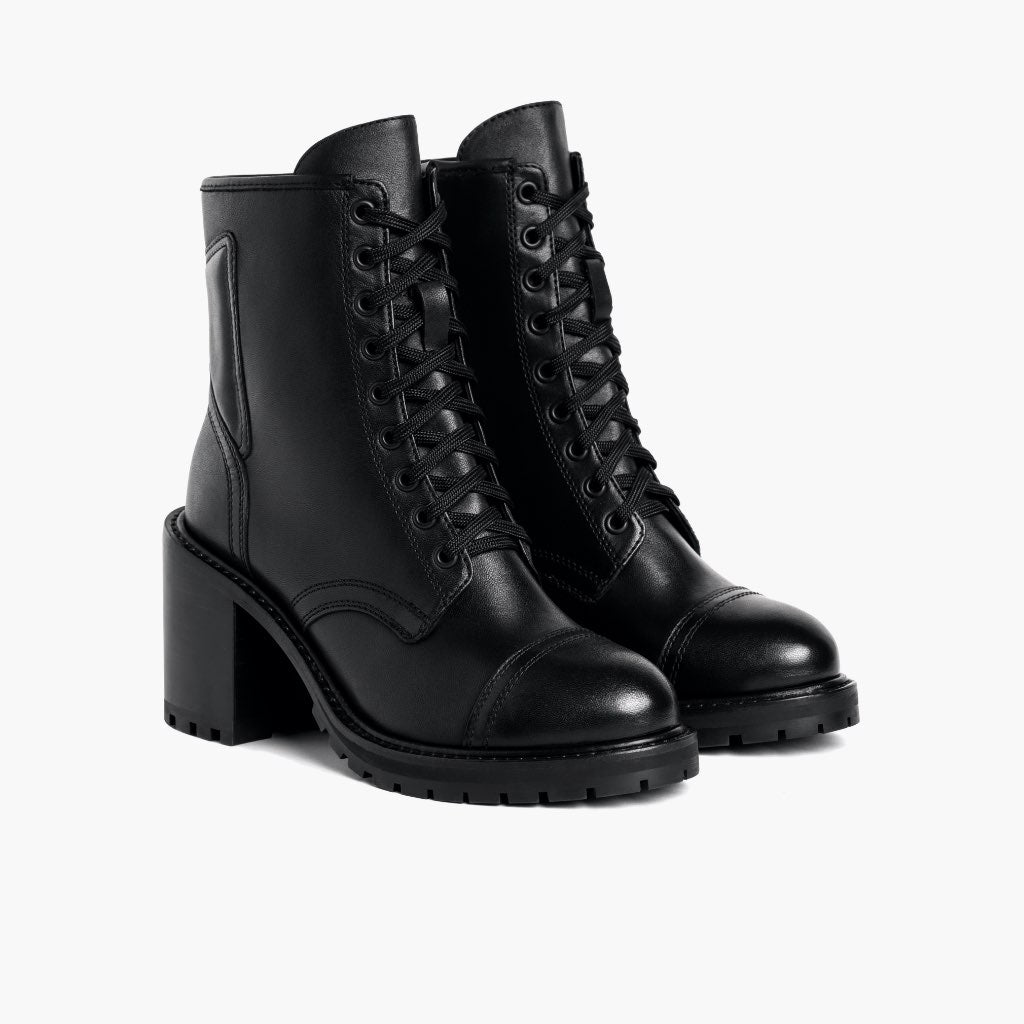Black Full-Grain leather Boots - بناء غوديير ويلت المتين وتفاصيل مقدمة الحذاء