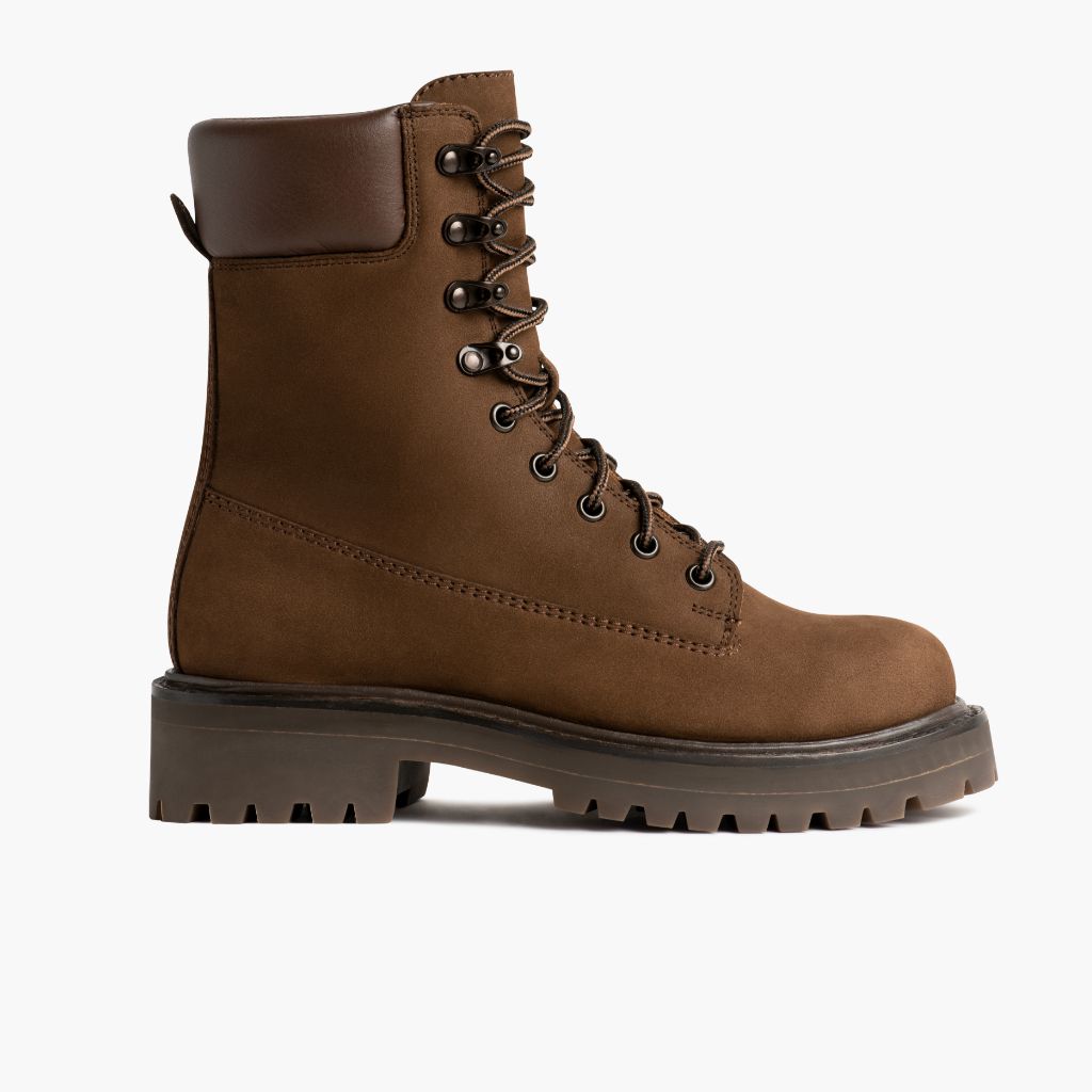 Explorer بيج تان Matte أحذية بوت جلدية نسائي in Tan Full-Grain Leather - عرض جانبي | شراء أونلاين عبر المتجر الرسمي
