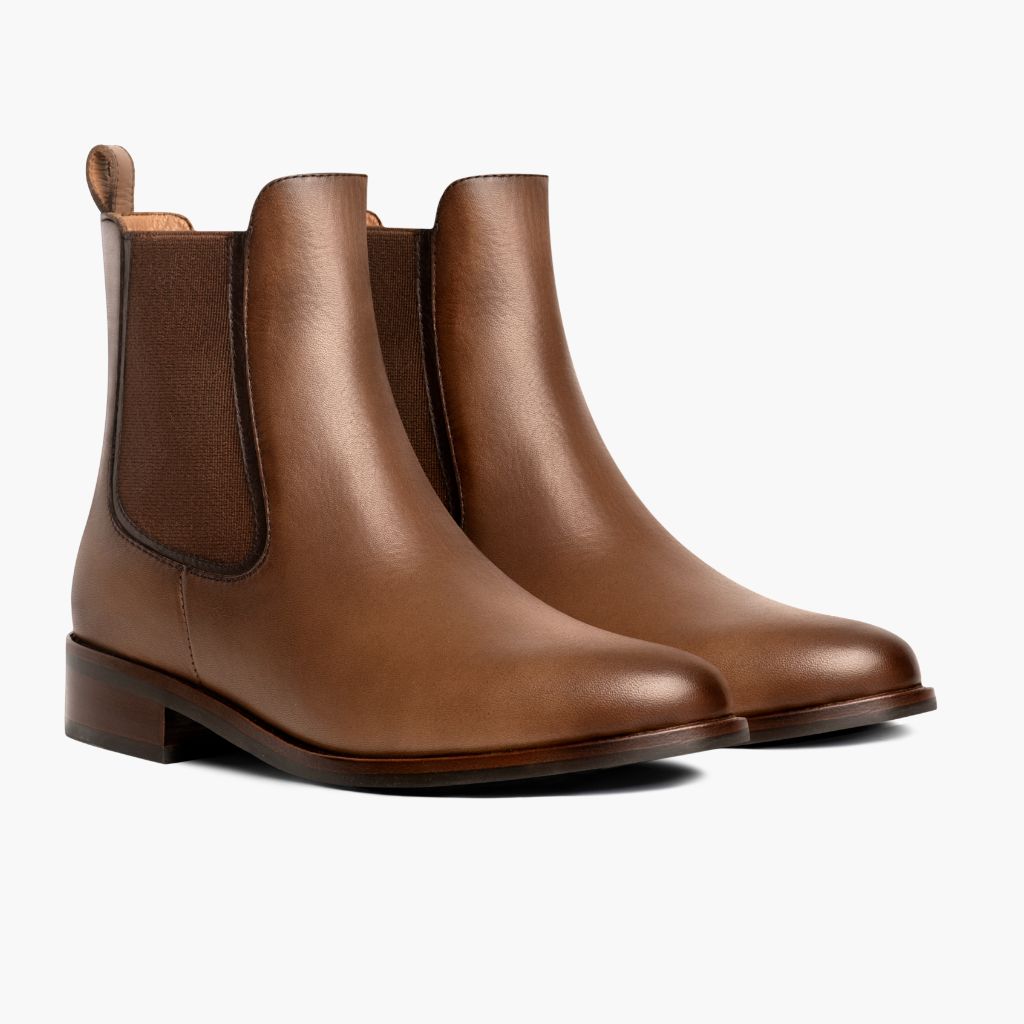 Classic Full-Grain leather Boots - بناء غوديير ويلت المتين وتفاصيل مقدمة الحذاء