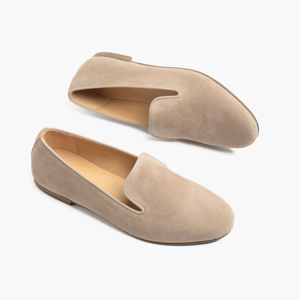 High-Traction Rubber Outsole & Lug Tread Pattern on Eden Latte أحذية بوت جلدية نسائي