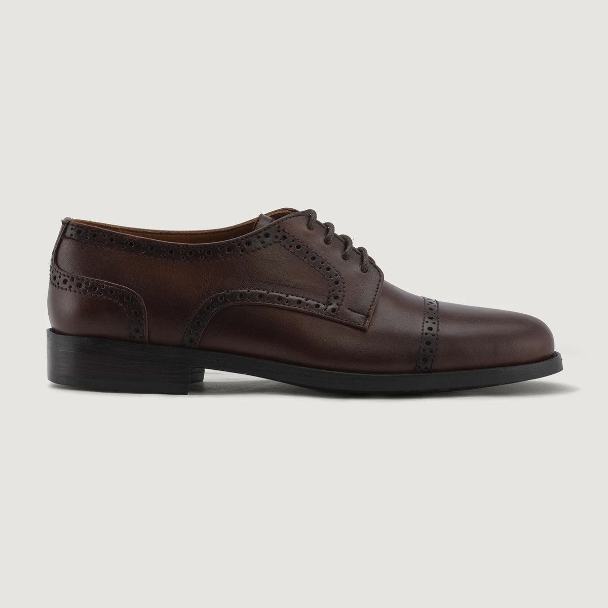 Burnished Brown Full-Grain leather Shoes - بناء غوديير ويلت المتين وتفاصيل مقدمة الحذاء