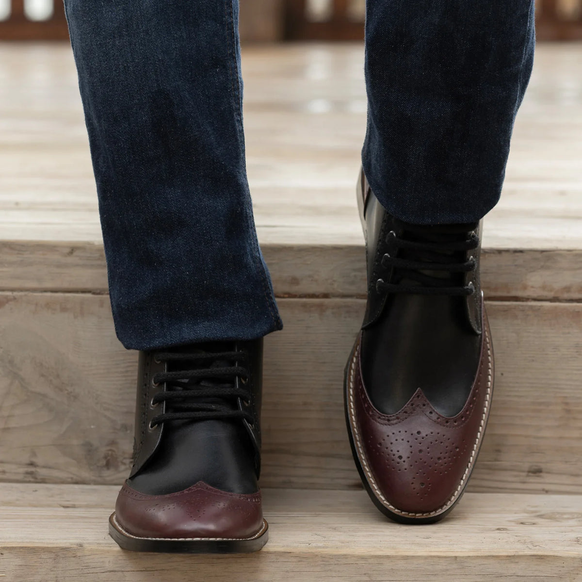 Authentic Full-Grain Leather Grain Texture & Heavy-Duty Seam Stitching Detail