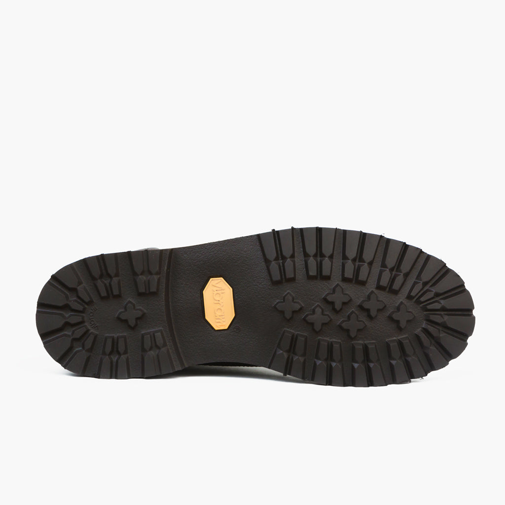 High-Traction Rubber Outsole & Lug Tread Pattern on Explorer Dark Olive Suede أحذية بوت جلدية رجالي