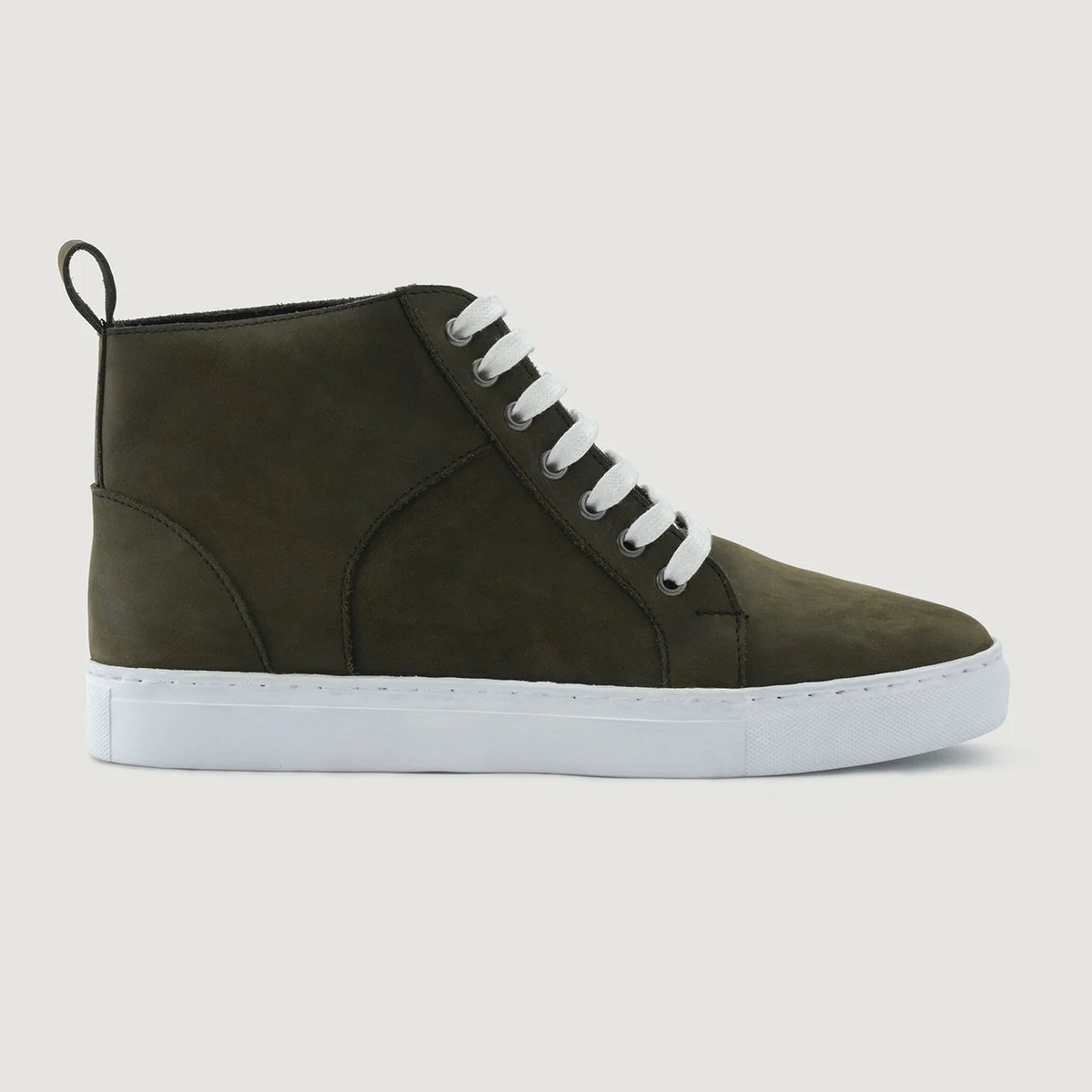 Olive Full-Grain leather Sneakers - بناء غوديير ويلت المتين وتفاصيل مقدمة الحذاء