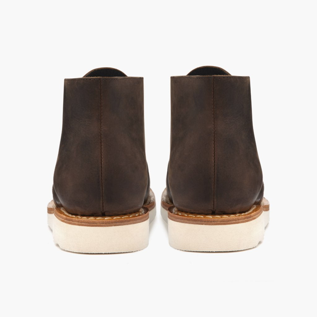 High-Traction Rubber Outsole & Lug Tread Pattern on Scout Tobacco أحذية بوت جلدية رجالي For Men
