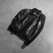 Rib Knit &amp; Hem Craftsmanship Construction Detail on Men's Air Rolf أسود جاكيت بومبر جلد رجالي