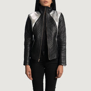 
Alia Metallic أسود جاكيت بايكر جلد طبيعي نسائي - عرض أمامي وقَصّة مفصلة أنيقة | شراء أونلاين عبر المتجر الرسمي