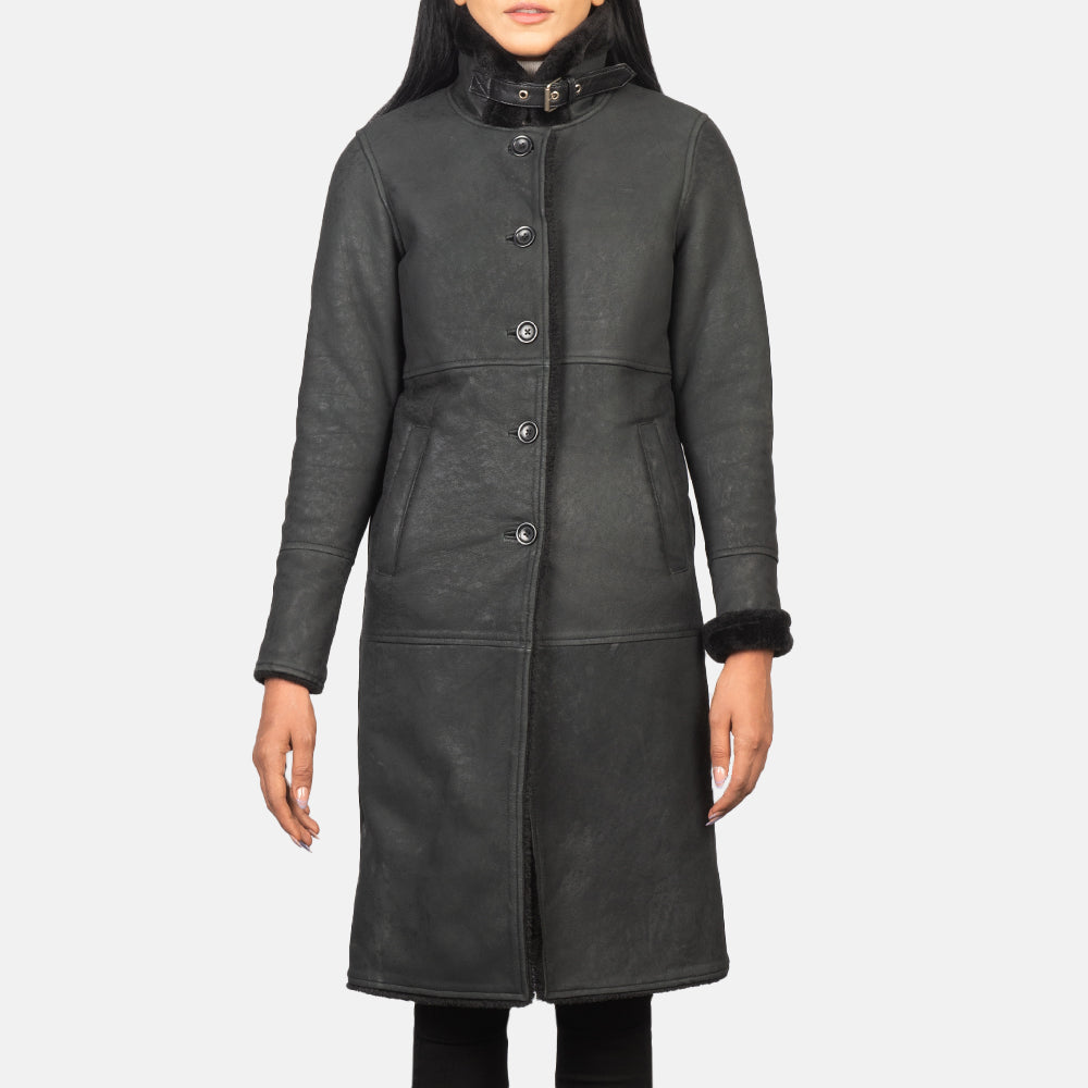
تفاصيل مقربة of Buckled Collar & Button Hardware on Alina Shearling أسود معطف جلد فاخر نسائي