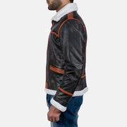 Close-Up Detail of High neck with Belt &amp; Zipper Hardware on Men's Alpine بني Fur جاكيت جلد رجالي