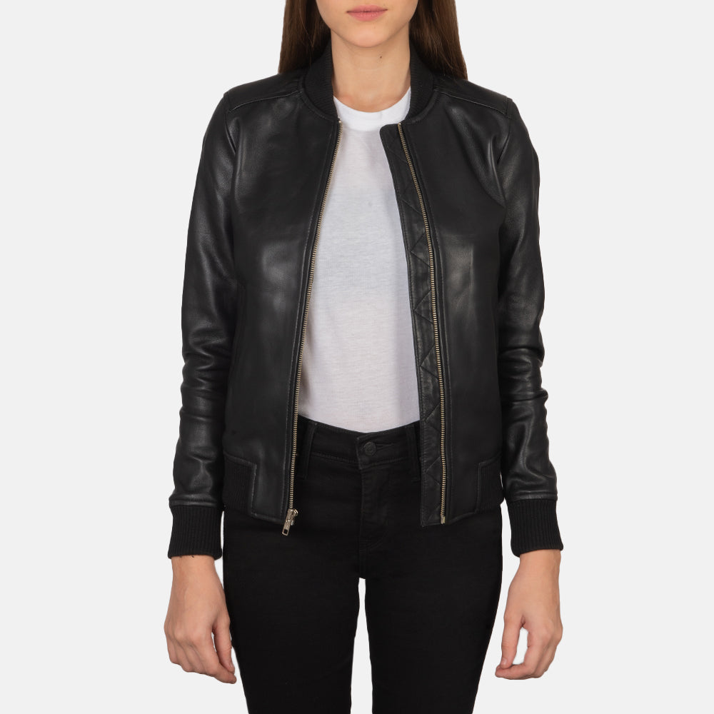 Women's Bliss أسود جاكيت بومبر جلد نسائي in Black Sheepskin Leather - Front Profile View &amp; Tailored Silhouette | Buy Online