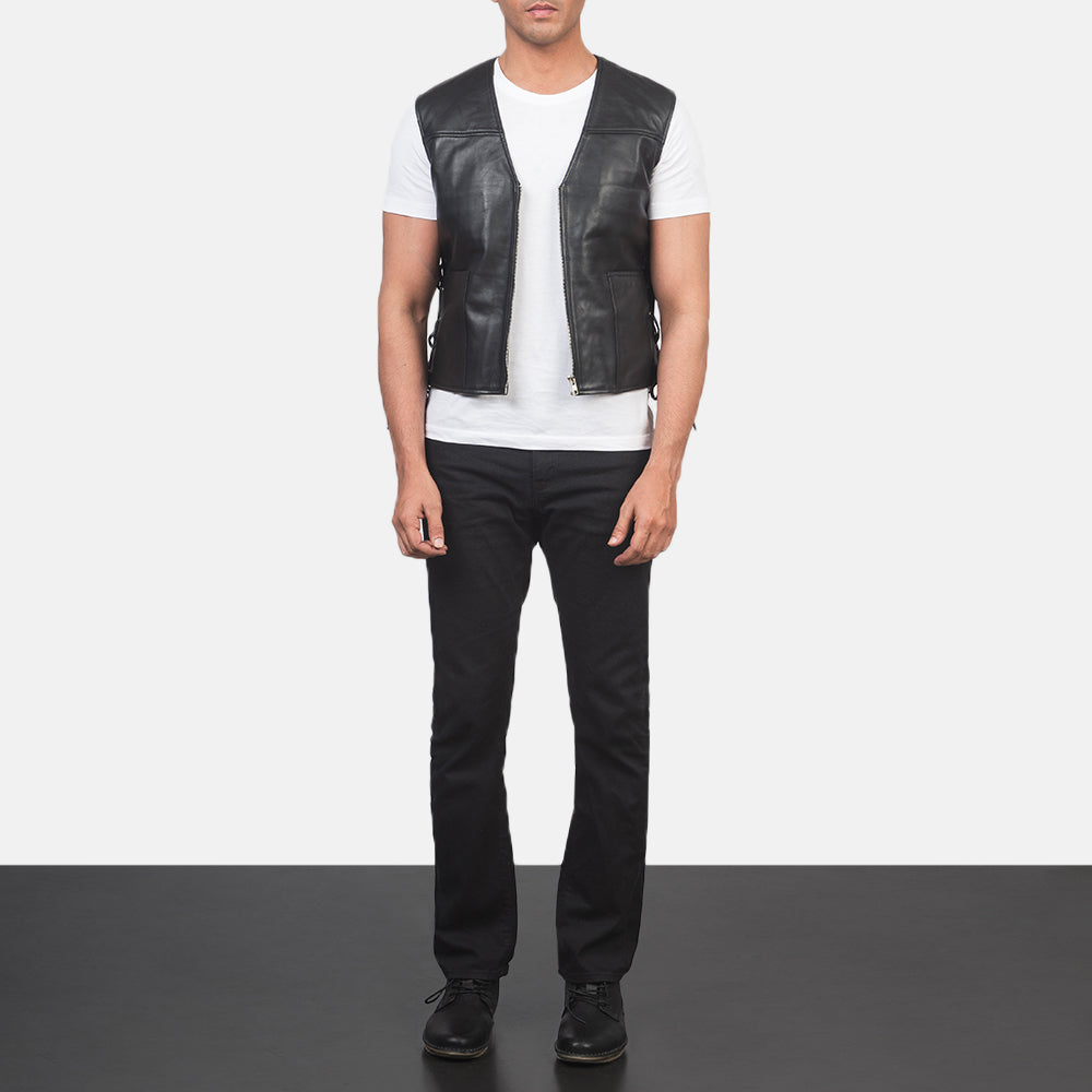 Men's Brandon أسود صديري جلد رجالي - Lateral Side Profile View Showing Sleeve Cut &amp; Athletic Taper Fit