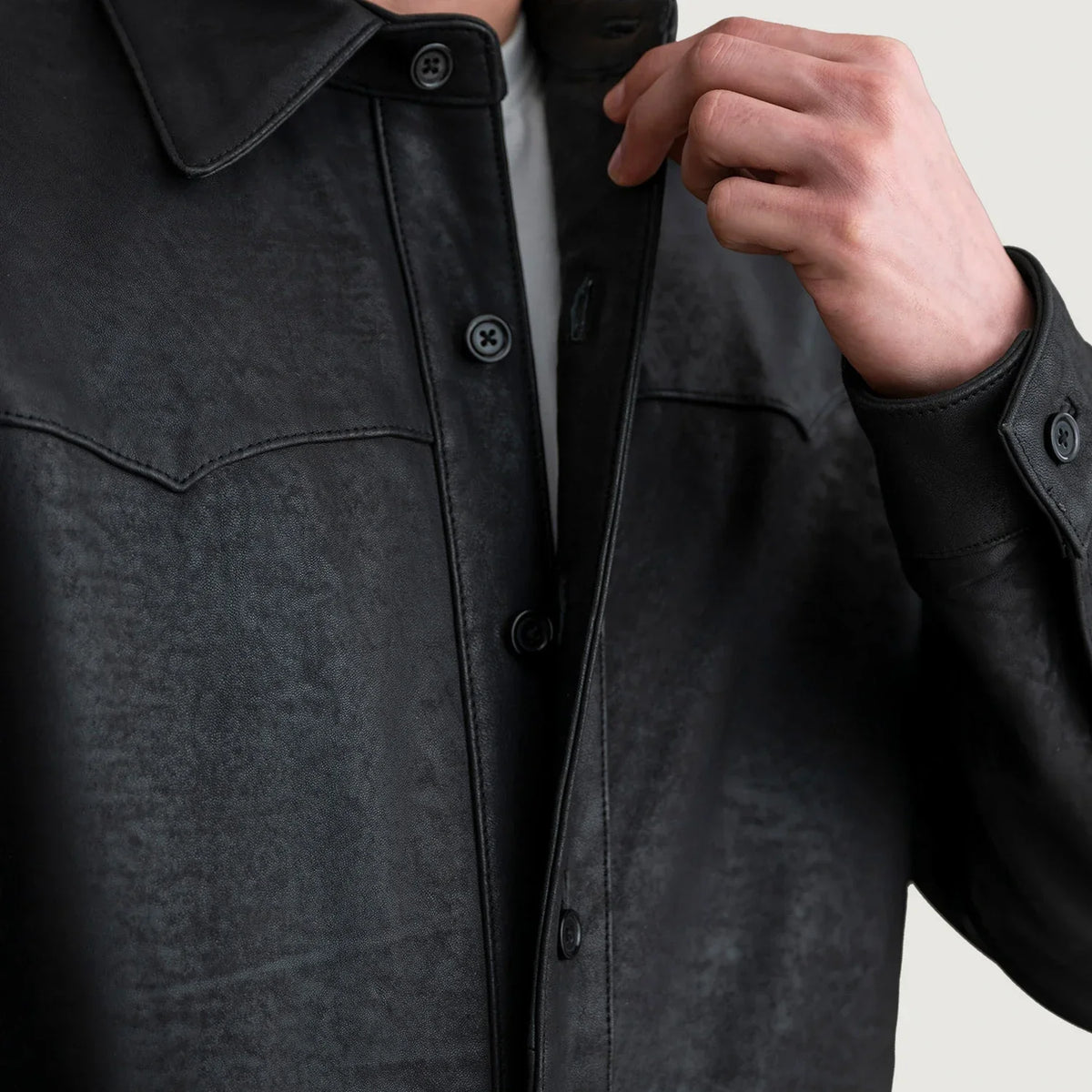 
Authentic Sheepskin Leather with Semi-Aniline Finish Grain Texture & Heavy-Duty Seam Stitching Detail