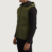 
Green Full-Grain leather Vest - عرض خلفي يوضح تفصيل الأكتاف المتقن والحاشية النظيفة
