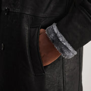 
عرض البطانة الداخلية Showing Fully Faux Fur-Lined & جيبان داخليان عمليان