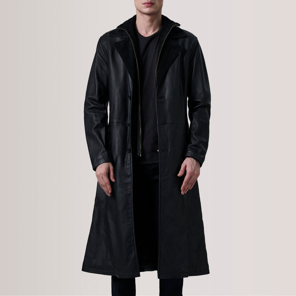 
Charlton أسود Leather Single Breasted معطف جلد فاخر رجالي For Men in Black Sheepskin Leather - عرض أمامي وقَصّة مفصلة أنيقة | شراء أونلاين عبر المتجر الرسمي
