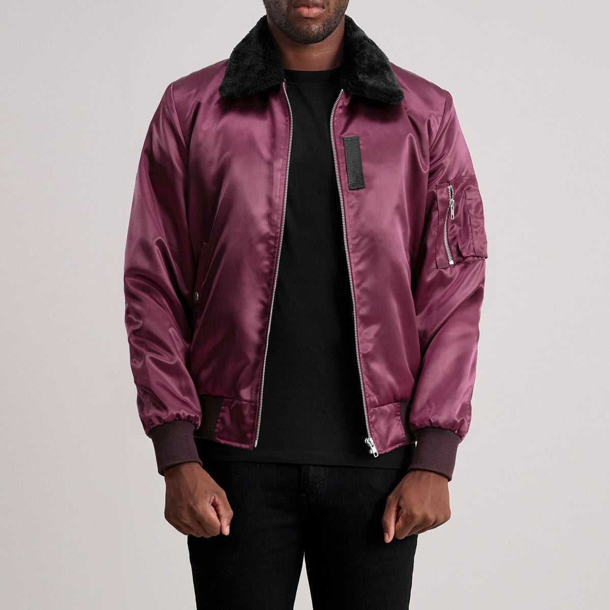 Clyde B-15 عنابي جاكيت بومبر جلد رجالي - Lateral Side Profile View Showing Sleeve Cut &amp; Athletic Taper Fit