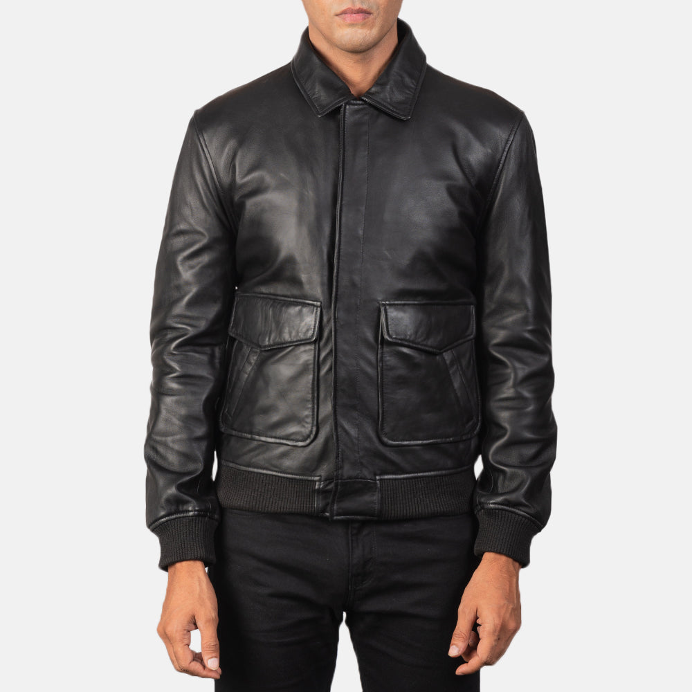 
تفاصيل مقربة of Shirt & Zipper with Button Flap Hardware on Coffmen Brown Suede A2 Bomber Jacket