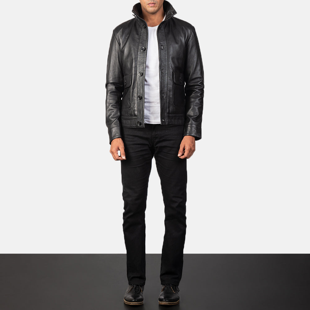 
تفاصيل مقربة of High-neck Buttoned & Button Hardware on Norman Black Hooded Bomber Leather Puffer Jacket