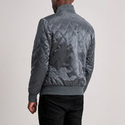 Close-Up Detail of Varsity &amp; Zipper Hardware on Danson مبطن Grey Varsity جاكيت جلد رجالي