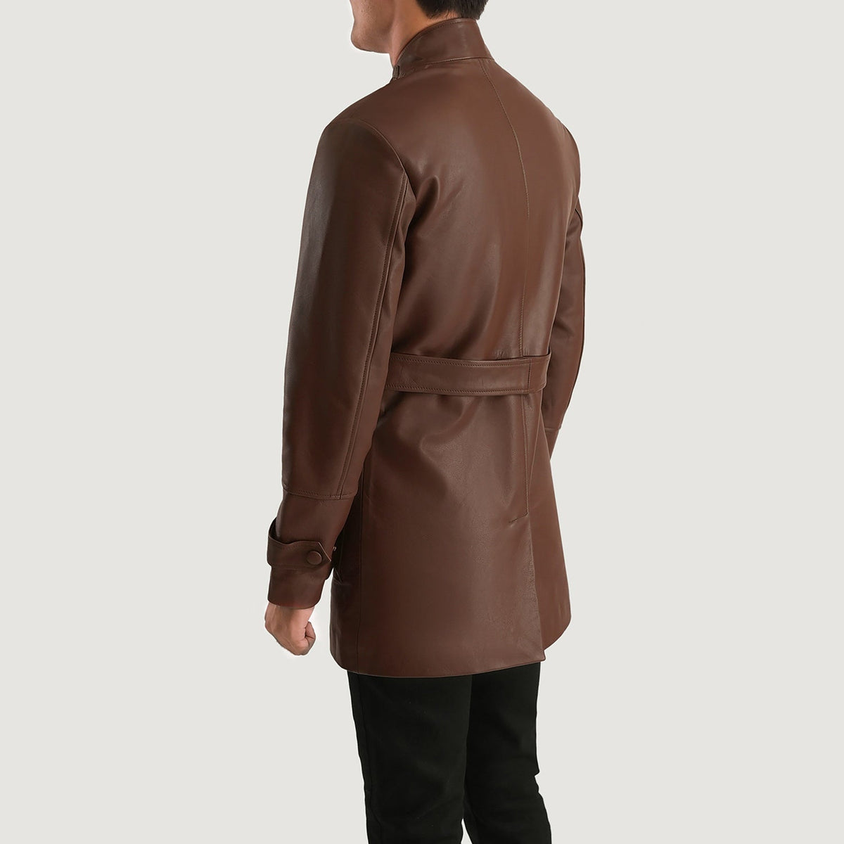 
تفاصيل مقربة of High neck with Belt & Snap button Hardware on Dolf بني جاكيت جلد رجالي