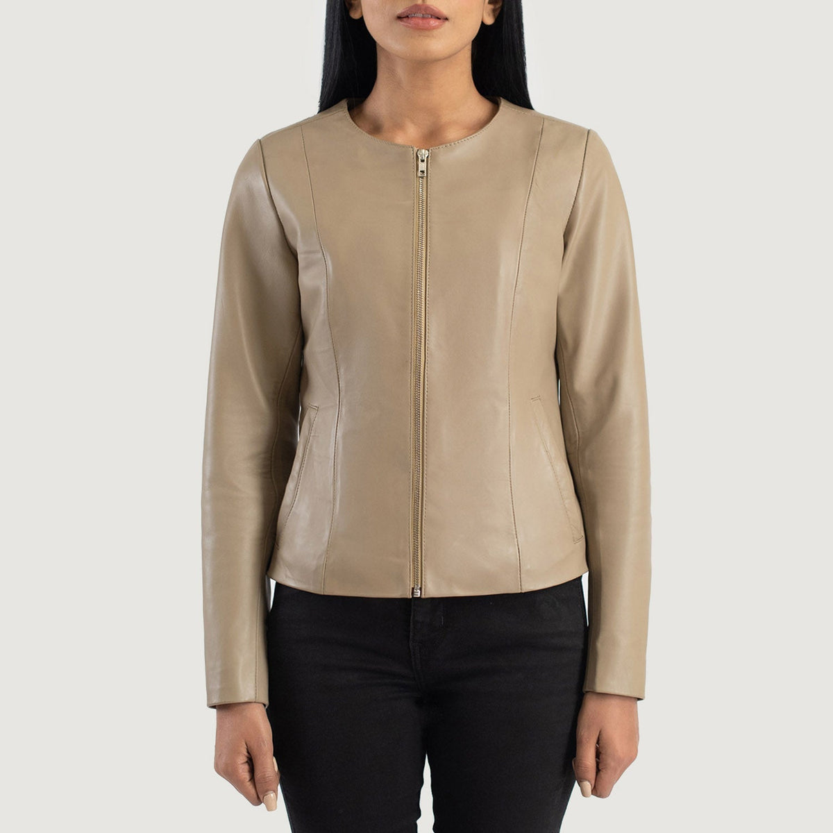 
تفاصيل مقربة of Collarless & Zipper Hardware on Elixir Beige Collarless Leather Jacket