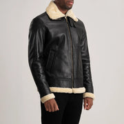 
Black Sheepskin Leather Bomber Jacket - عرض خلفي يوضح تفصيل الأكتاف المتقن والحاشية النظيفة