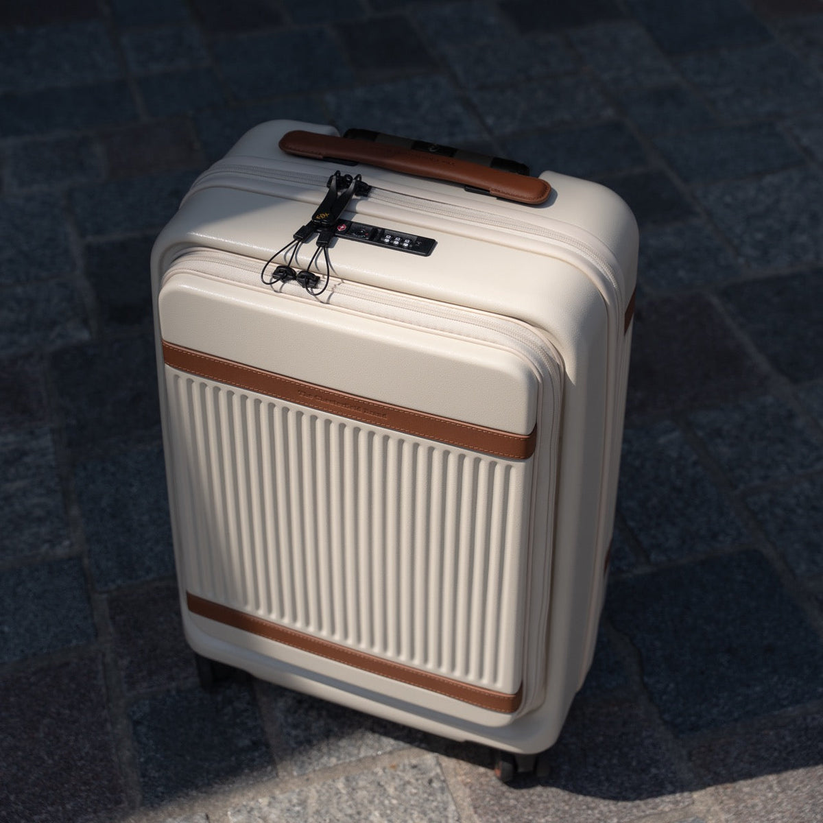 
Sandy Beach Hand Luggage Suitcase Front Pocket Zuna نسائي نسائي, detail view 1