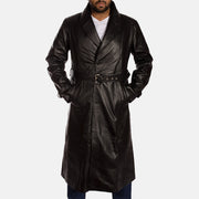 
Black Cowhide Leather Trench Coat - عرض خلفي يوضح تفصيل الأكتاف المتقن والحاشية النظيفة