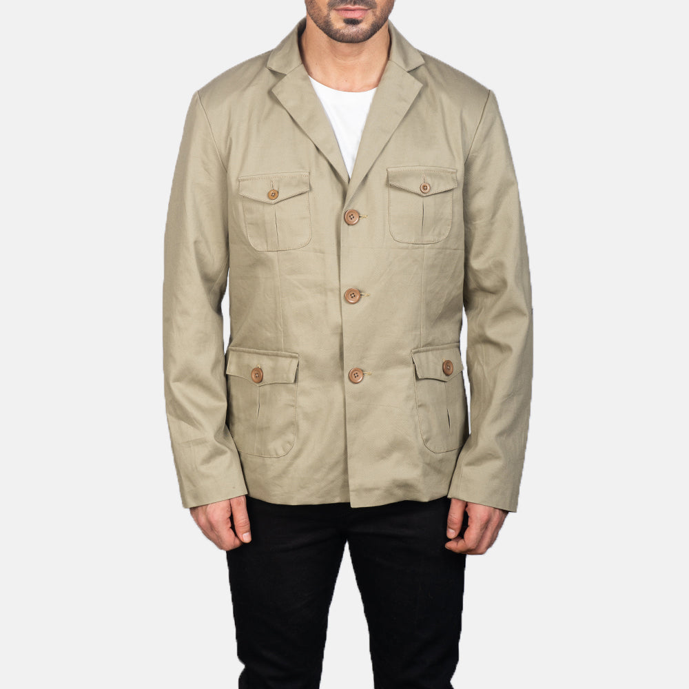 Close-Up Detail of Notch &amp; Button Hardware on Kajetan Beige Safari جاكيت جلد رجالي