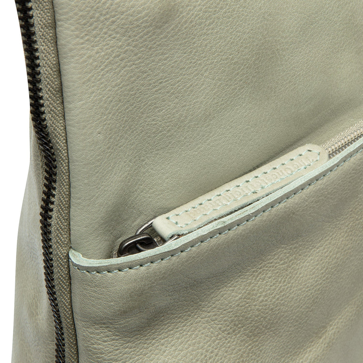 Bern Full-Grain Leather Backpack نسائي – alternate product view 2