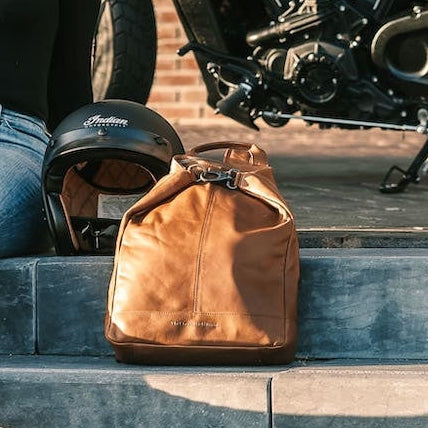 Saar Full-Grain Leather Backpack نسائي – alternate product view 2