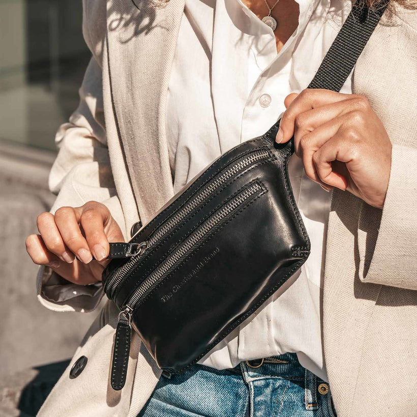 Toronto Full-Grain Leather Belt Bag نسائي