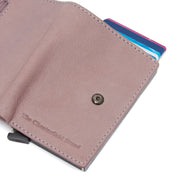 
عرض البطانة الداخلية Showing Dedicated Padded Laptop Sleeve & Multi-Compartment Organization