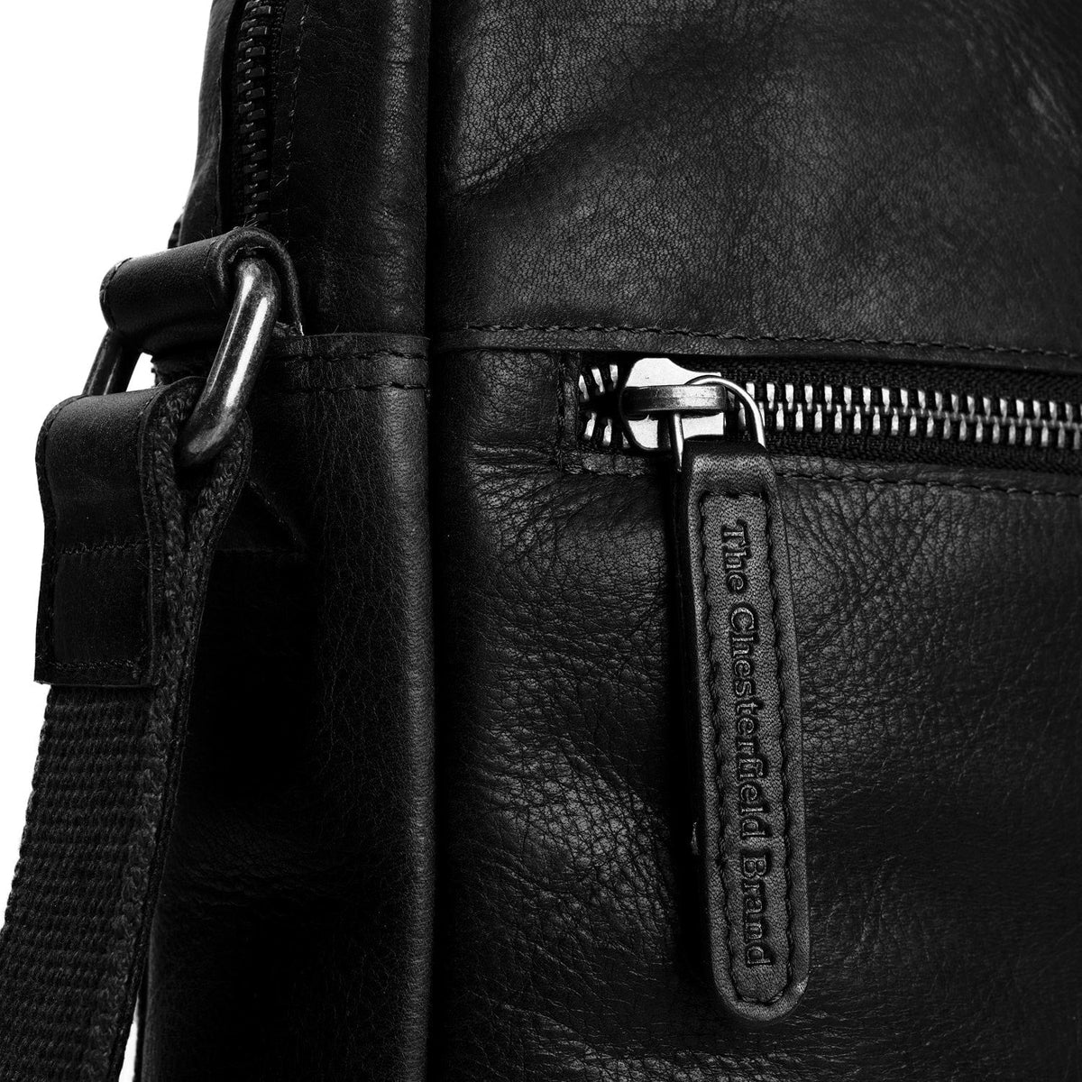 Solid Antique Brass Hardware &amp; Heavy-Duty Dual Zipper Detail on Dessau Full-Grain Leather Crossbody Bag رجالي
