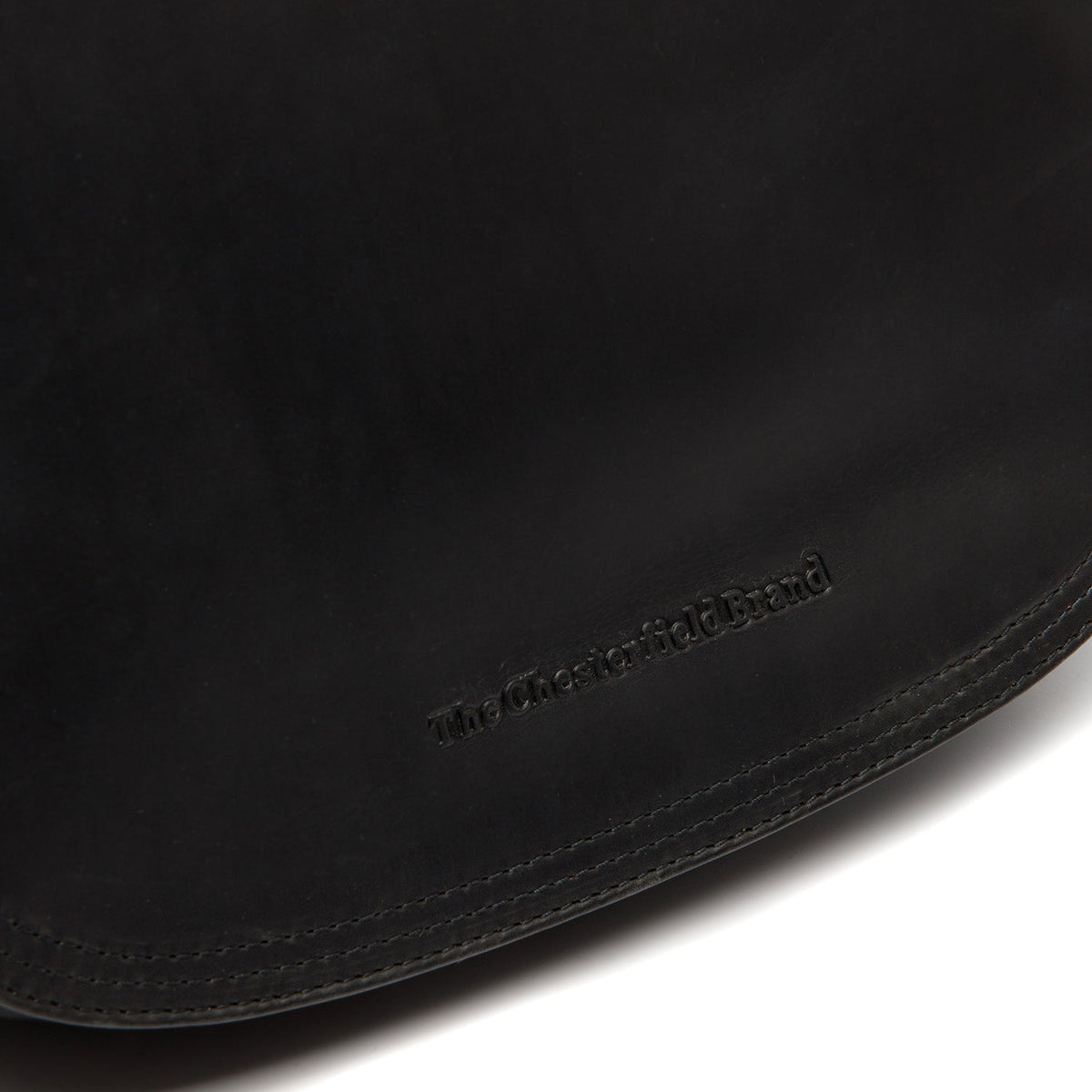 Solid Antique Brass Hardware &amp; Heavy-Duty Dual Zipper Detail on Everglades Full-Grain Leather Crossbody Bag نسائي