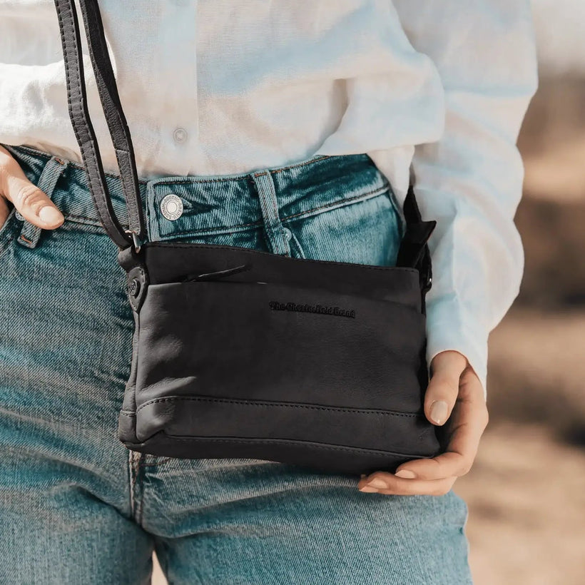 Salerno Full-Grain Leather Crossbody Bag نسائي