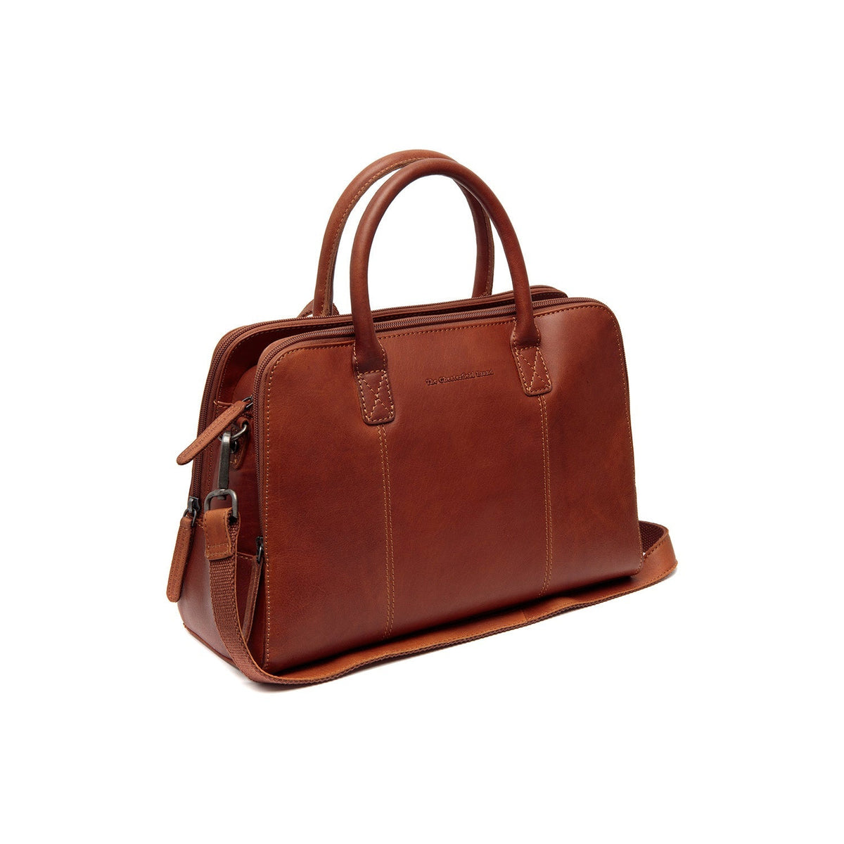 Styled Fit Perspective of Layton Full-Grain Leather Handbag نسائي on Model - Natural Daylight Drape